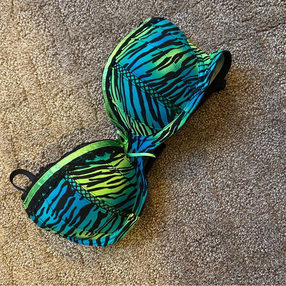 Colorful padded push up bra
